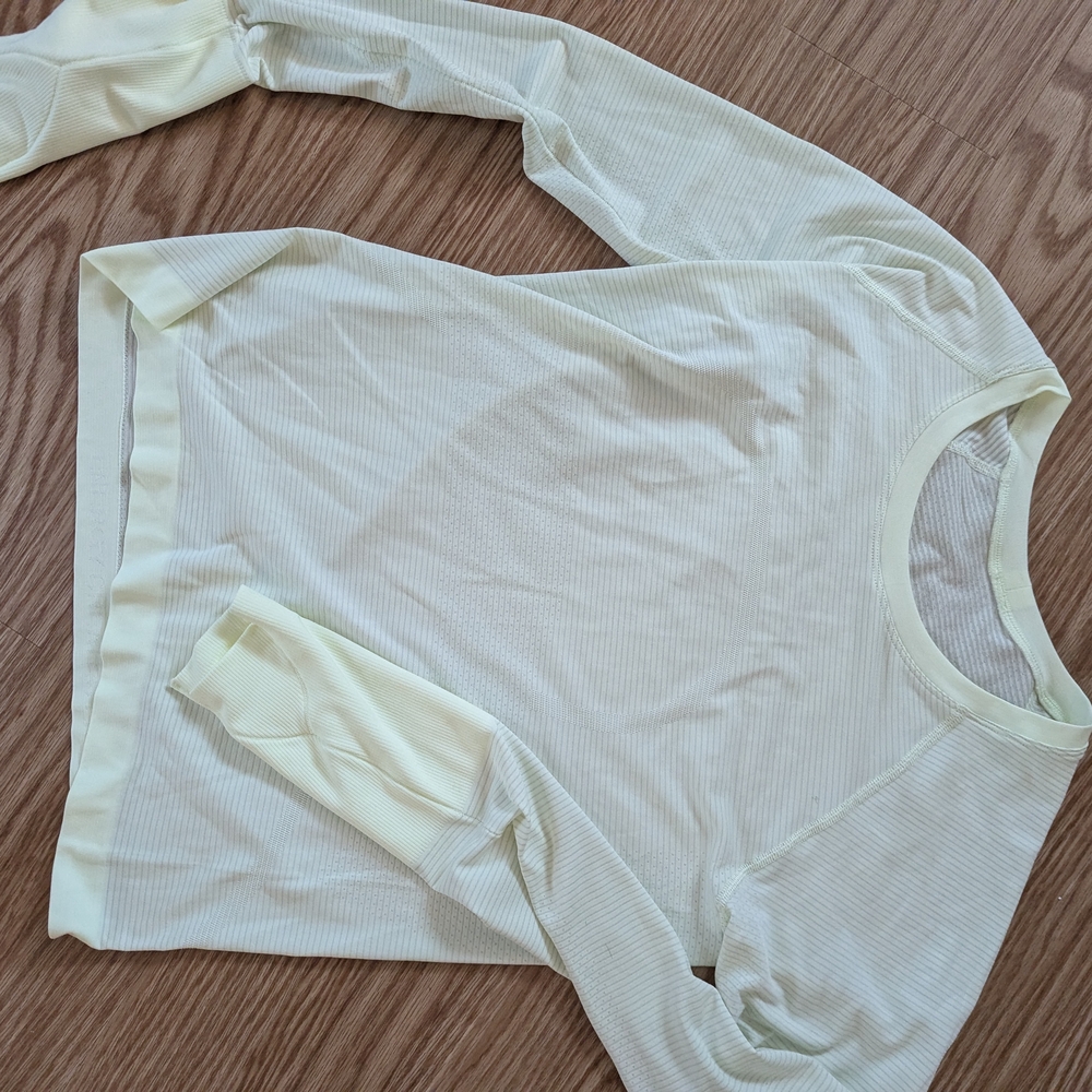 Lululemon Swiftly Tech Lime Long Sleeve